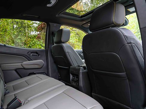 Used 2024 Chevrolet Colorado ZR2 w/ ZR2 Bison Edition image 27