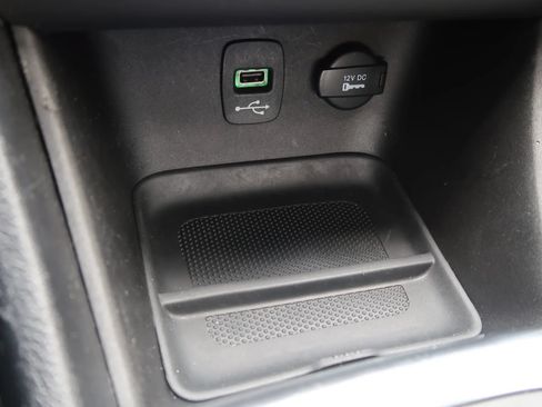 Used 2014 Dodge Avenger SXT FWD image 33