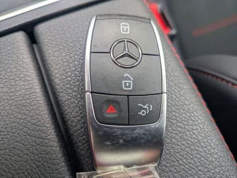 Used 2023 Mercedes-Benz CLA 250 image 33