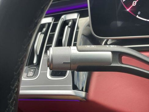 Used 2022 Mercedes-Benz S 500 4MATIC w/ AMG Line Package image 19