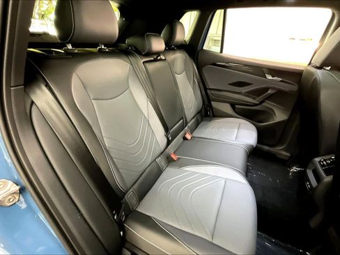 New 2026 Volkswagen Tiguan SE R-Line image 27