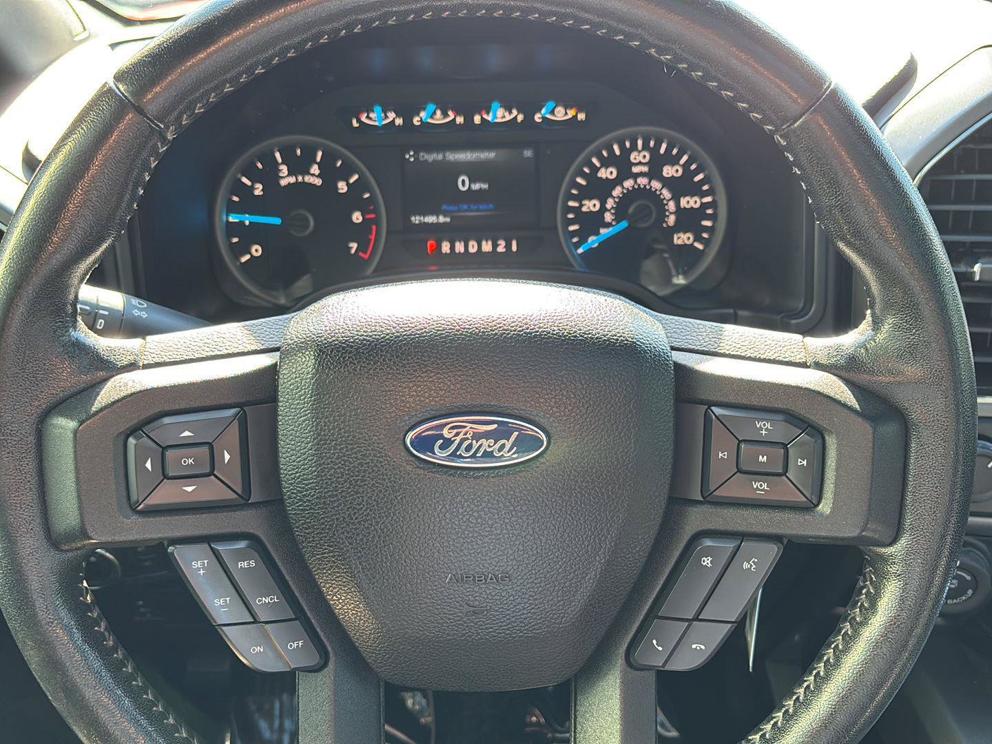 Used 2017 Ford F150 XLT w/ Equipment Group 302A Luxury AWD/4WD image 17