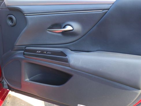 Used 2019 Lexus ES 350 F Sport w/ Accessory Package 2 FWD image 14