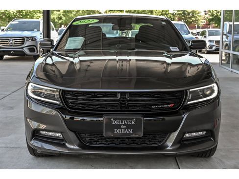 Used 2022 Dodge Charger SXT AWD/4WD image 3