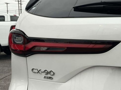 Used 2024 MAZDA CX-90 3.3 Turbo w/ Premium Package image 10