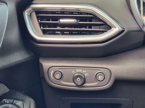 Certified 2023 Chevrolet TrailBlazer LT w/ Convenience Package image 22