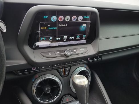 Used 2016 Chevrolet Camaro LT RWD image 15