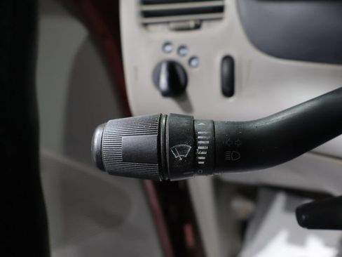 Used 2000 Ford Explorer XL AWD/4WD image 25