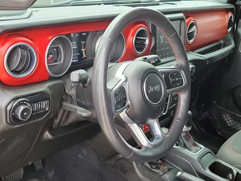 Used 2018 Jeep Wrangler Unlimited Rubicon AWD/4WD image 7