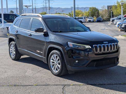 Used 2019 Jeep Cherokee Latitude w/ Popular Appearance Group FWD image 7
