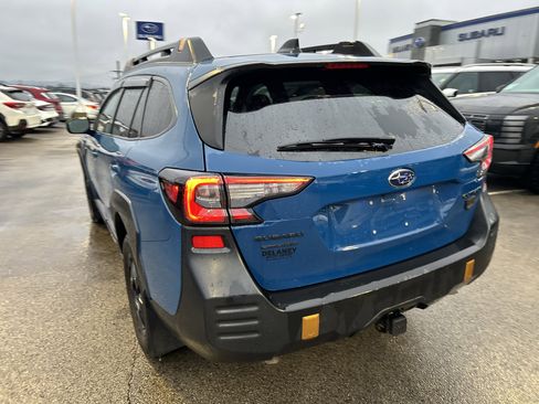 Used 2022 Subaru Outback Wilderness w/ Wilderness Package image 11