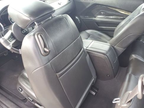 Used 2010 Ford Mustang GT Premium image 24