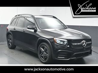 Used 2025 Mercedes-Benz GLB 250 image 1