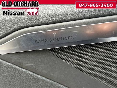 Used 2024 Audi Q8 e-tron Premium Plus image 11