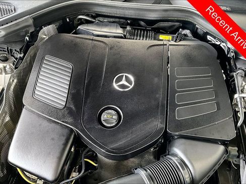 Used 2024 Mercedes-Benz GLC 300 image 31