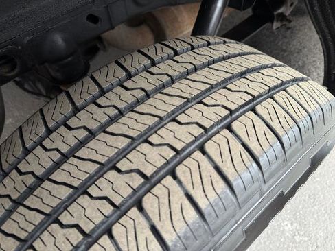 Certified 2021 Ford F150 XLT w/ Equipment Group 302A High image 11