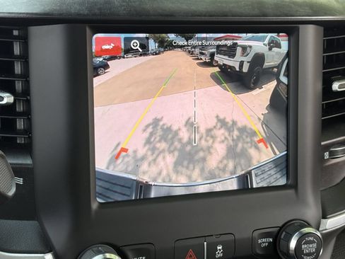 Used 2024 RAM 2500 Big Horn AWD/4WD image 20