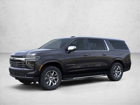 New 2026 Chevrolet Suburban Premier image 2