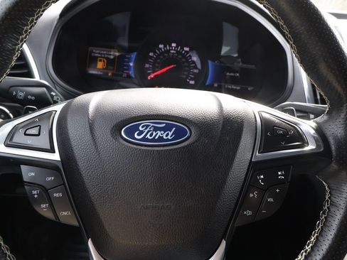 Used 2023 Ford Edge ST image 28