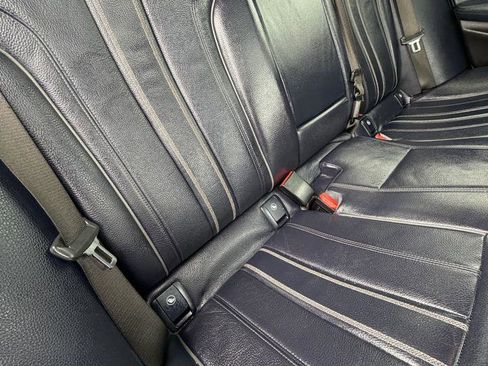 Used 2018 BMW 530i xDrive image 57