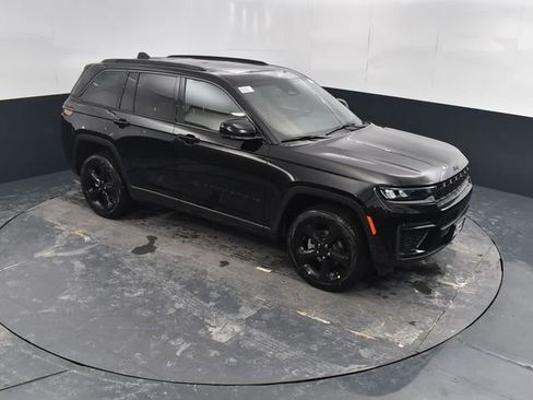 New 2026 Jeep Grand Cherokee Limited AWD/4WD image 37