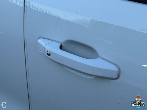 Certified 2025 GMC Canyon Elevation RWD image 8