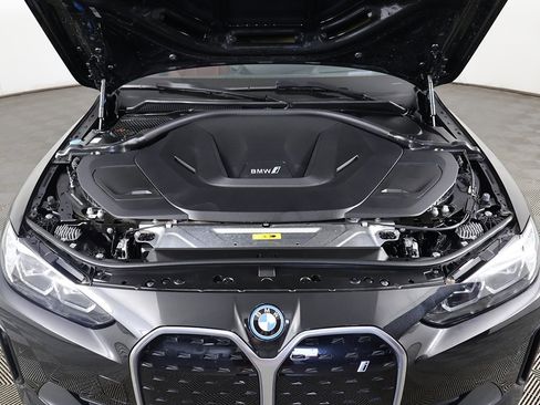 Used 2024 BMW i4 eDrive35 w/ Premium Package image 21