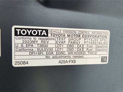Used 2023 Toyota Venza Limited image 63