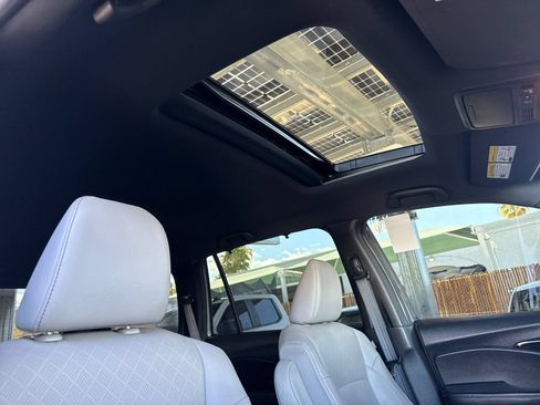 Used 2022 Honda Passport Elite image 16