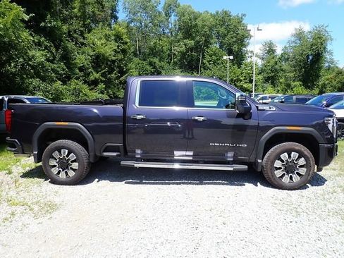 Used 2025 GMC Sierra 2500 Denali w/ LPO, GMC Protection Package AWD/4WD image 2