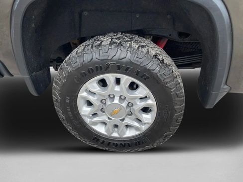 Used 2022 Chevrolet Silverado 2500 LT w/ Convenience Package AWD/4WD image 15