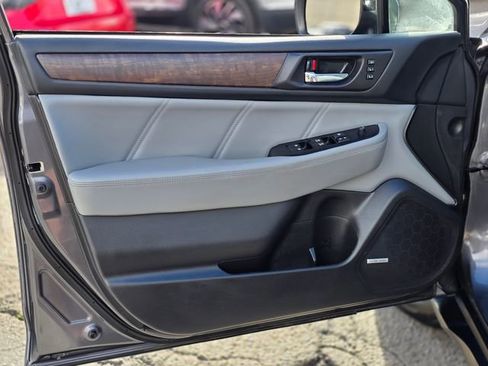 Used 2019 Subaru Outback 2.5i Limited image 19