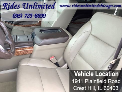 Used 2017 Chevrolet Suburban Premier AWD/4WD image 25