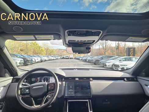 Used 2024 Land Rover Range Rover Velar Dynamic SE image 17