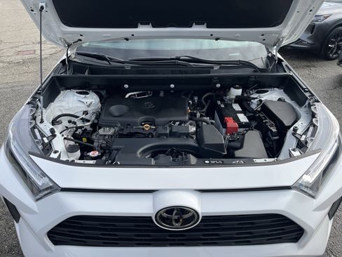 Certified 2024 Toyota RAV4 XLE image 31