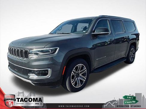 Certified 2024 Jeep Wagoneer L Series II w/ Flexible Seating Group AWD/4WD image 1