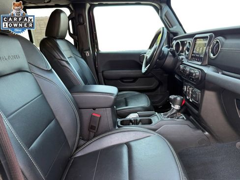 Used 2022 Jeep Gladiator Overland w/ Popular Equipment Package AWD/4WD image 15