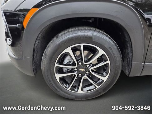 Used 2025 Chevrolet TrailBlazer LT w/ Driver Confidence Package image 11