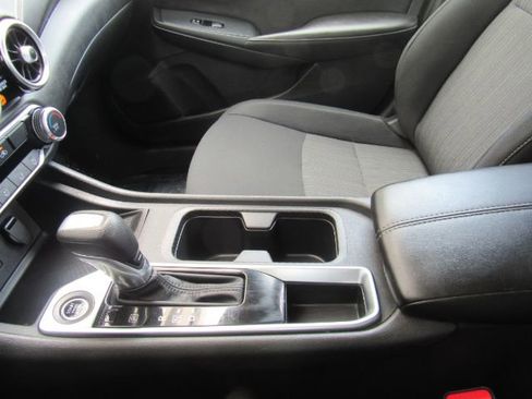 Used 2023 Nissan Sentra SV image 38