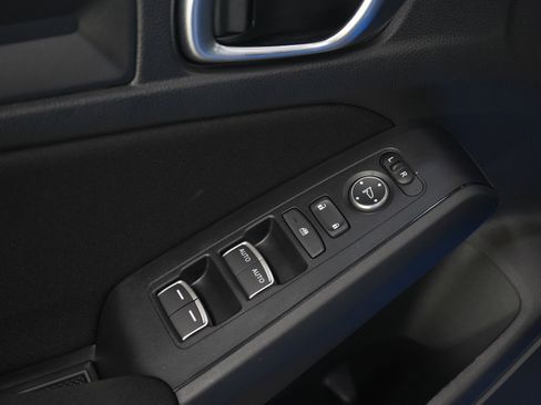 Used 2025 Honda Civic Sport image 19