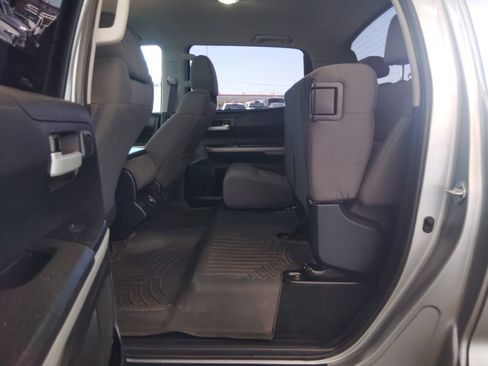 Used 2019 Toyota Tundra SR5 AWD/4WD image 17
