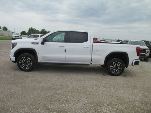 New 2026 GMC Sierra 1500 AT4 AWD/4WD image 11