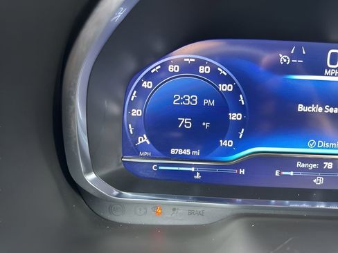 Used 2023 Chevrolet Suburban Premier image 20