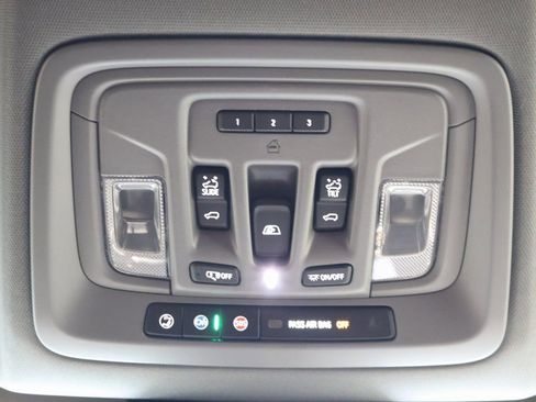 New 2026 GMC Sierra 1500 Elevation w/ Elevation Premium Package AWD/4WD image 32