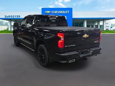 New 2026 Chevrolet Silverado 1500 High Country AWD/4WD image 10
