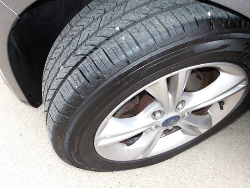 Used 2014 Ford Focus SE image 37