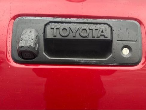 Used 2021 Toyota Tacoma 4x4 Double Cab image 8