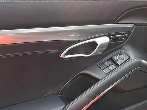 Used 2018 Porsche 718 Boxster GTS image 17