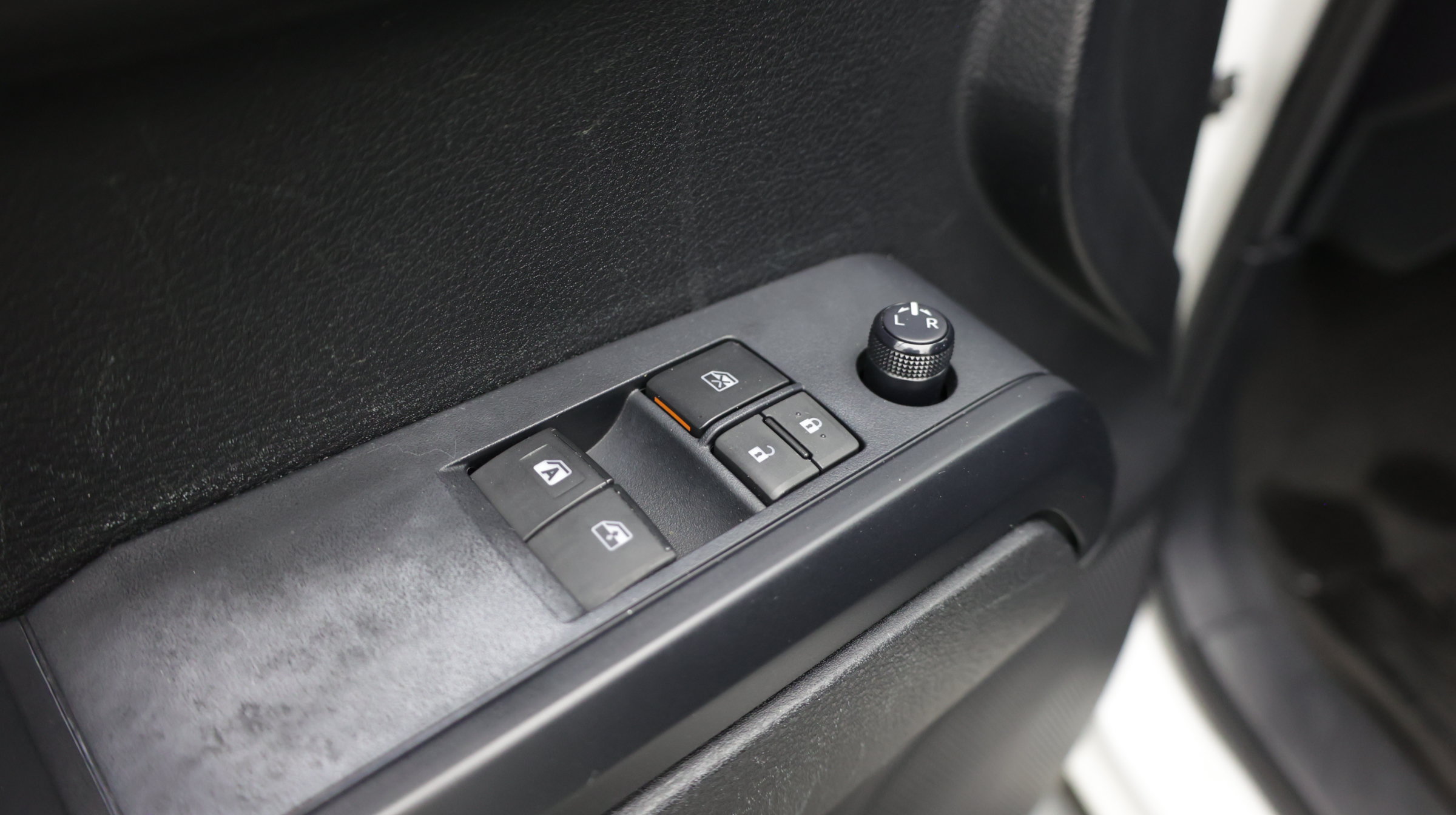 Used 2022 Toyota Tacoma SR w/ SX Package RWD image 14