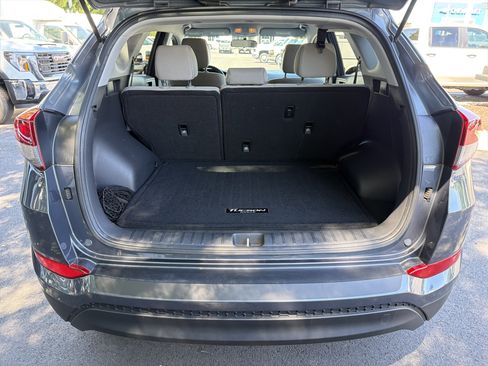Used 2016 Hyundai Tucson SE w/ Option Group 02 FWD image 30